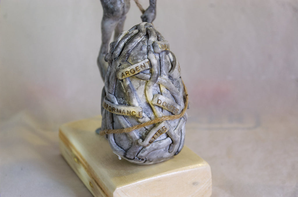 La charge mentale - Sculpture en argile polymère