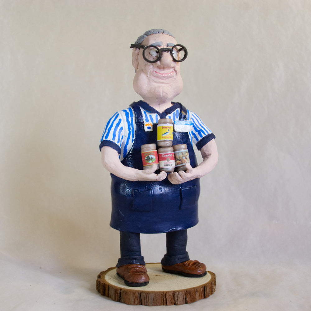 Statuette personnalisée de 20 à 23 cm résine et ou argile polymère
