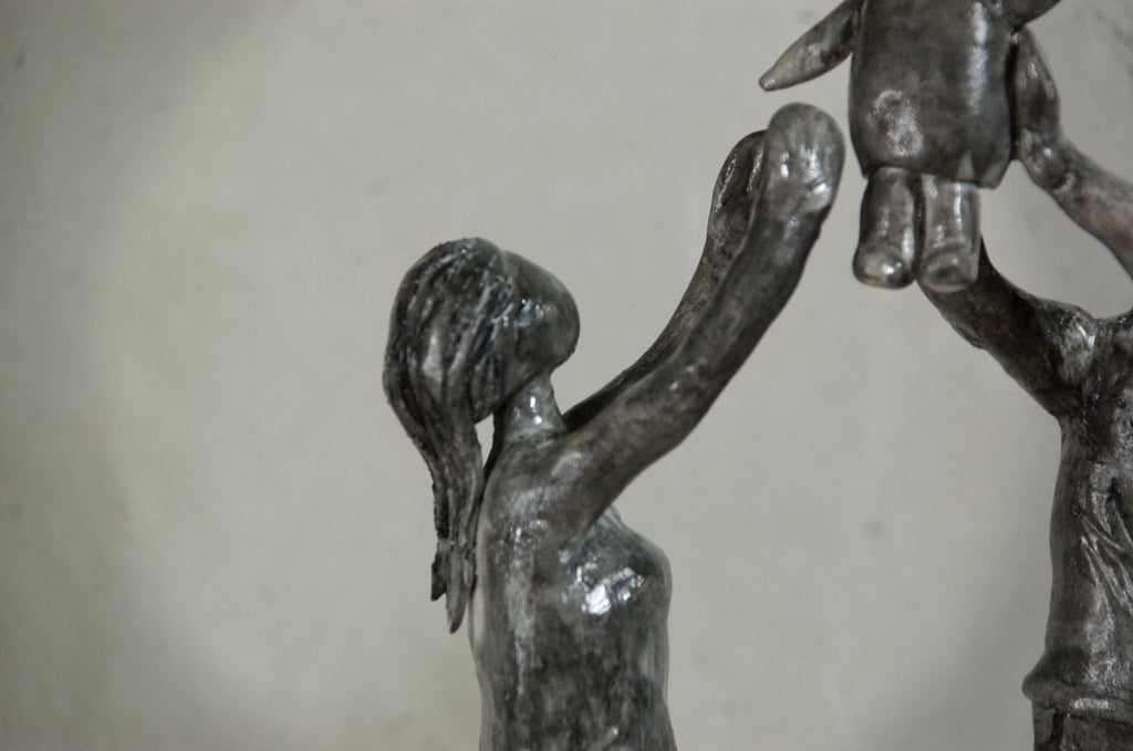 Le devoir parental – Sculpture en argile polymère