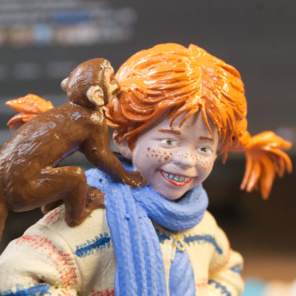 Statuette personnalisée de 20 à 23 cm en résine peinte à la main